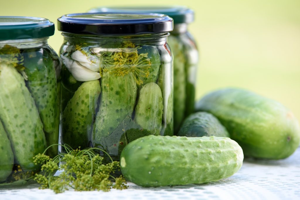 pickled-cucumbers-1520638 pixabay