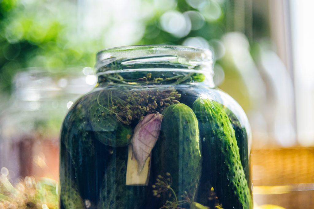 pickled-cucumbers-4403299 pixabay